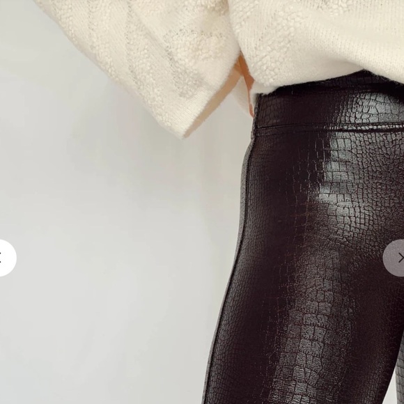 SPANX FAUX LEATHER BROWN CROC SHINE LEGGINGS SIZE SMALL - Picture 7 of 16